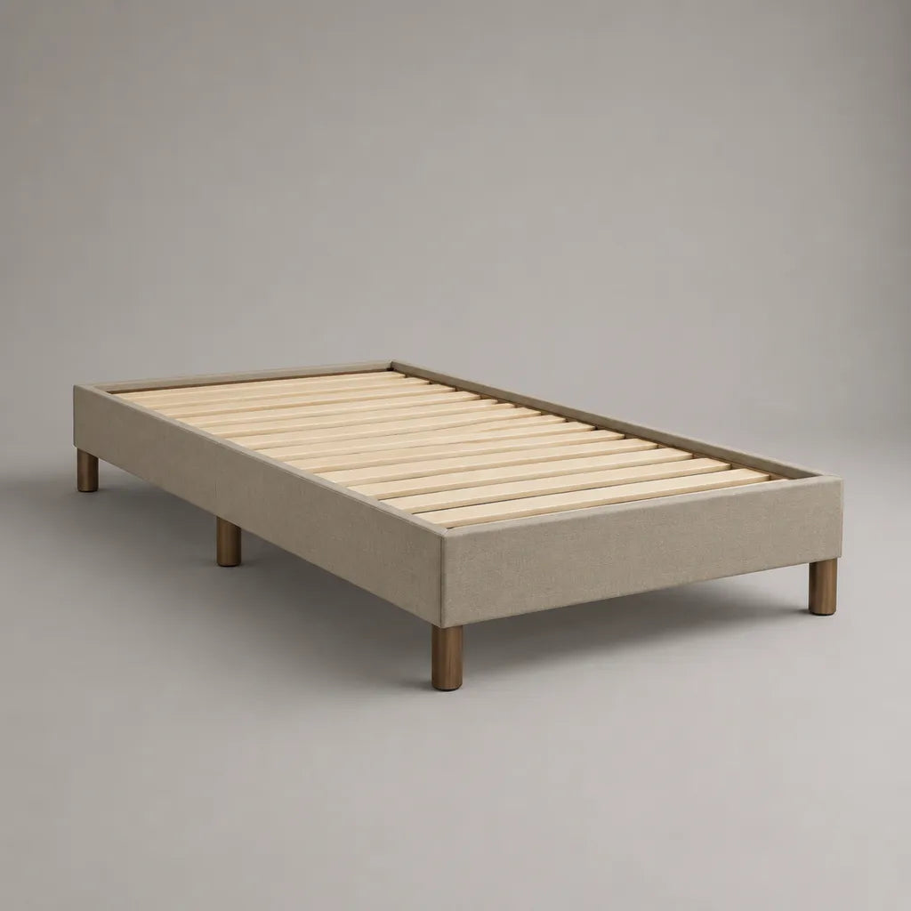Cadre de lit simple en tissu et bois beige 90 × 190 cm, dimensions 96 × 196 × 35 cm, sommier à lattes
